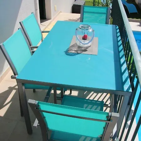 Holiday home Olive View